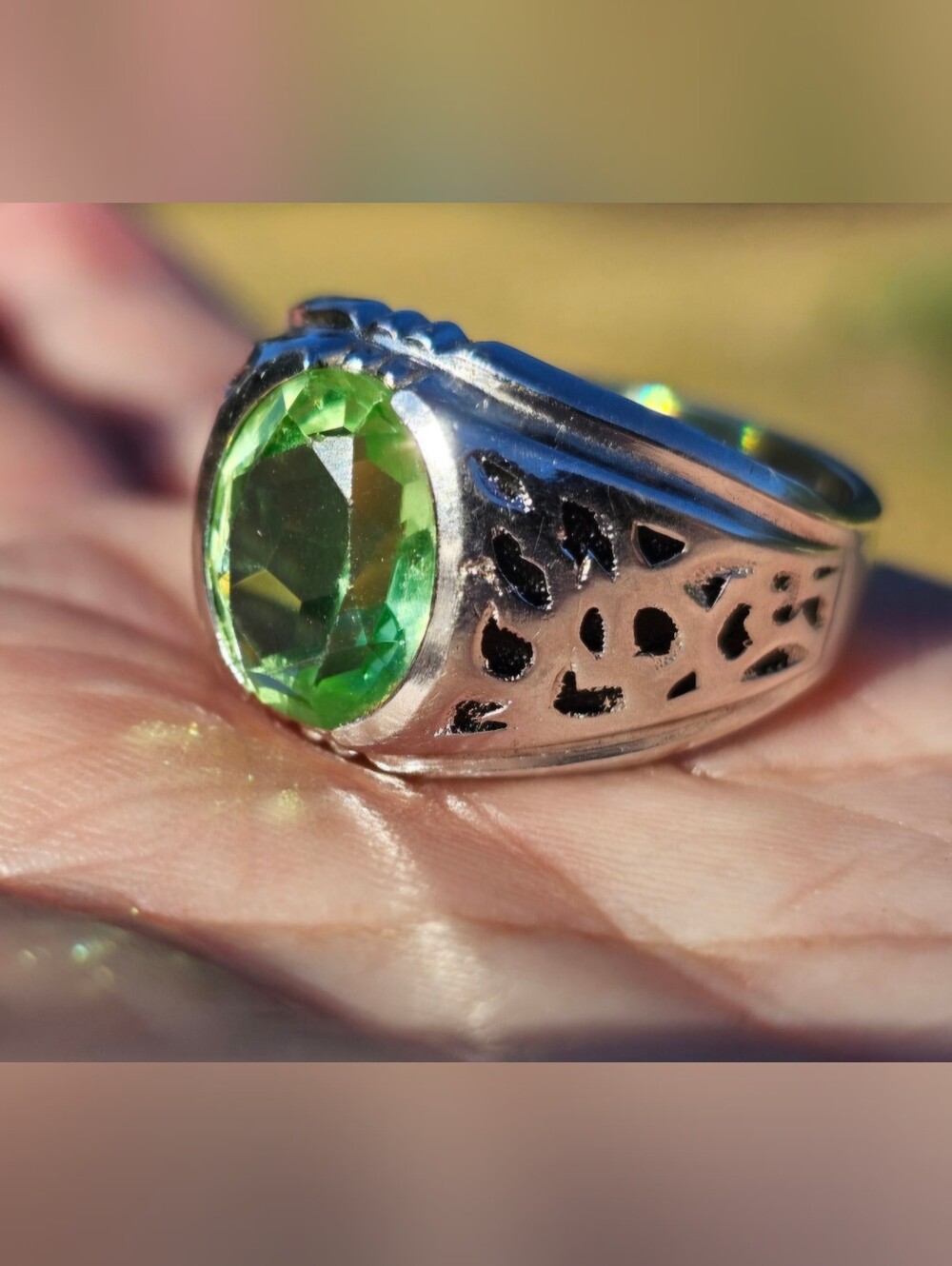 Vintage Signet Peridot Openwork 925 Ring Clark & Coombs